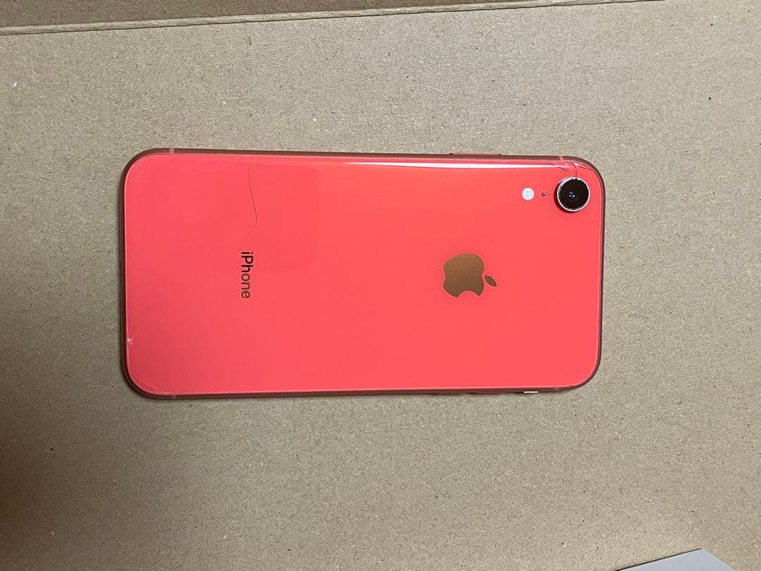 iPhone XR Coral 128 GB SIMフリー