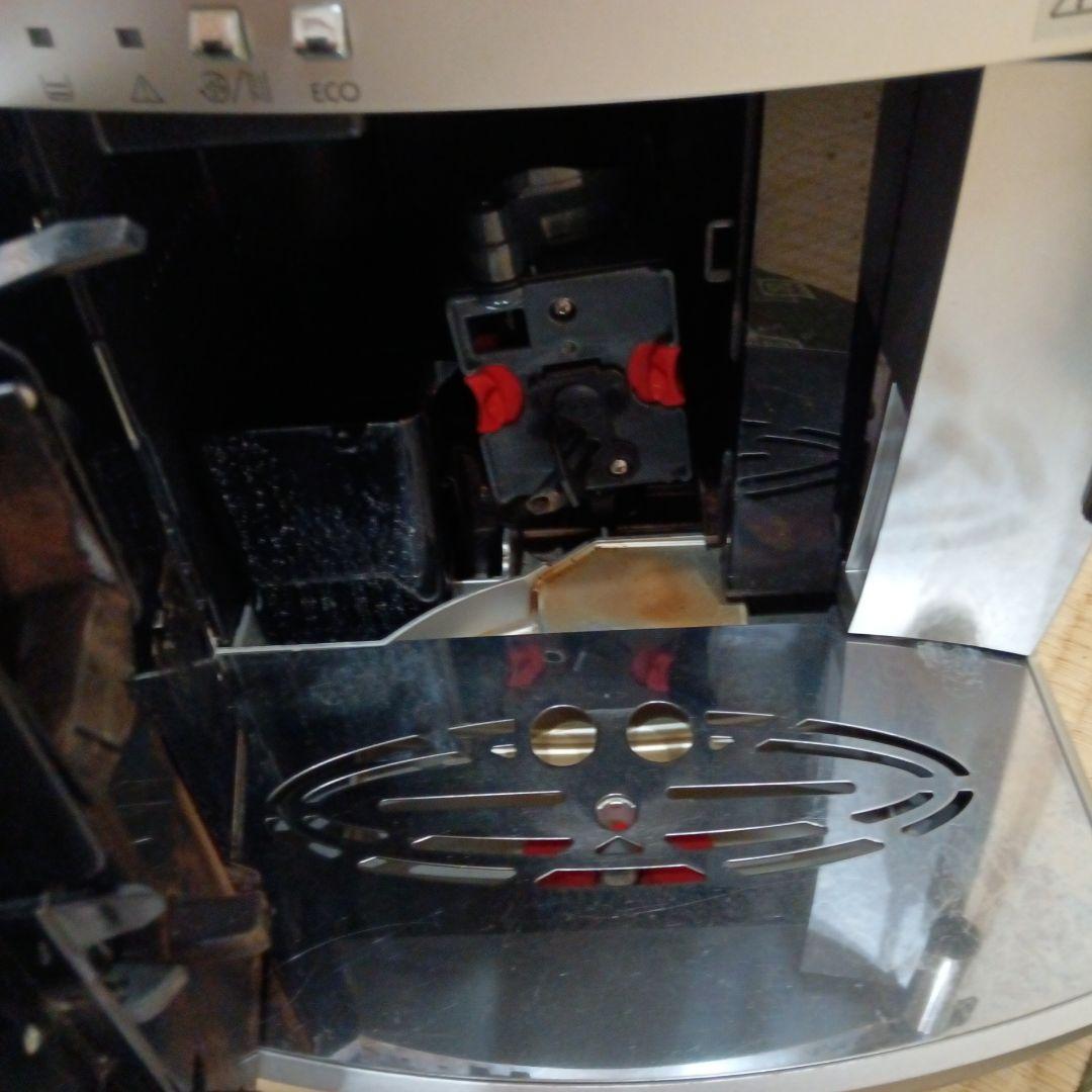 70.デロンギ　マグニフィカ　全自動エスプレッソマシン