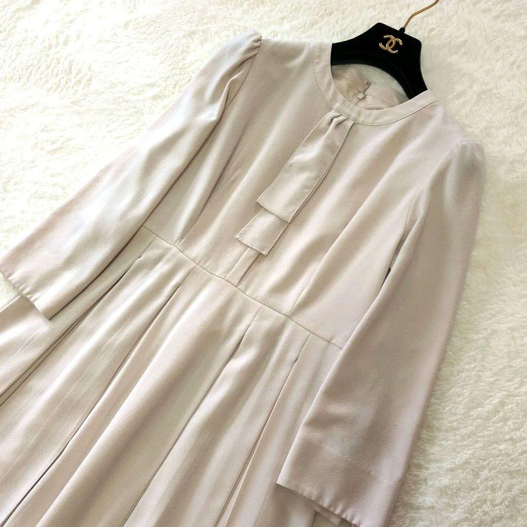 セルフォード ボウタイプリーツワンピース　セレモニー　ライトベージュ　M