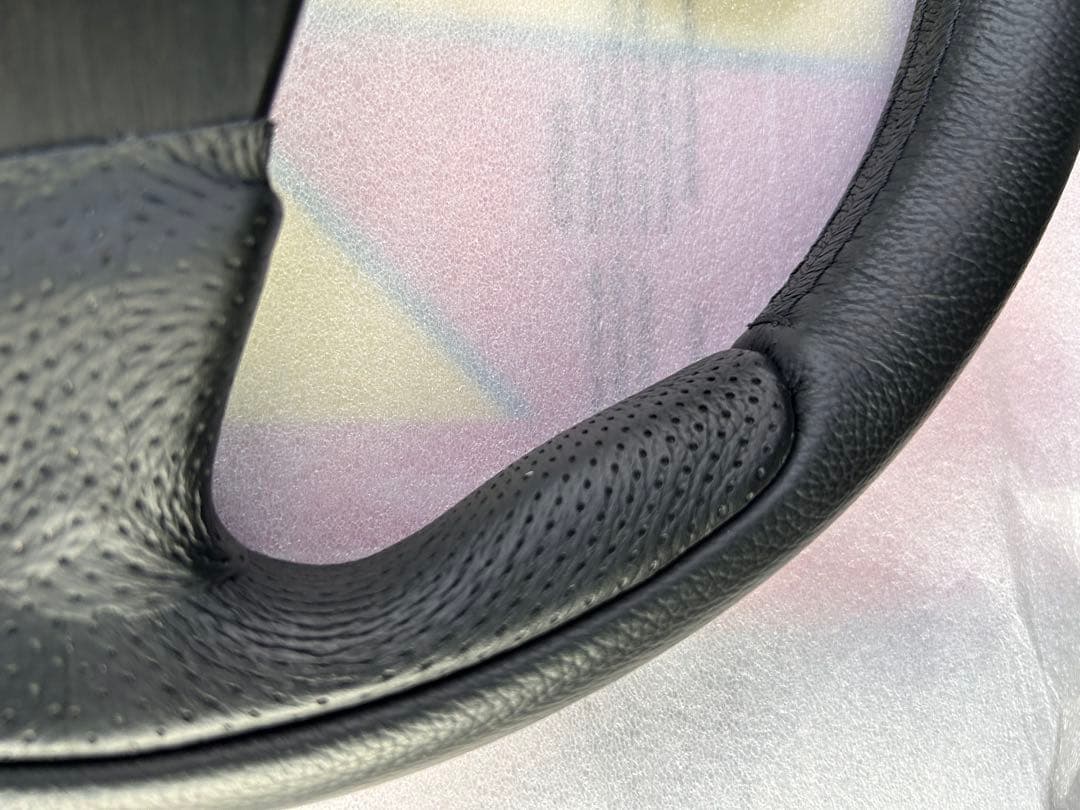 momo ステアリング TEAM 300