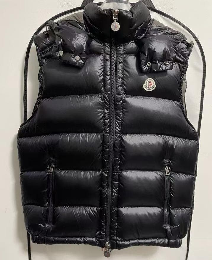 モンブラン ブラック ダウンベスト フード付き