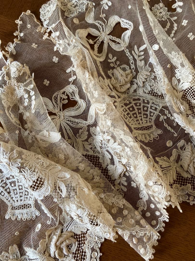 フランスアンティーク立体の花びら チュールレース ウエディング用 花かご&リース