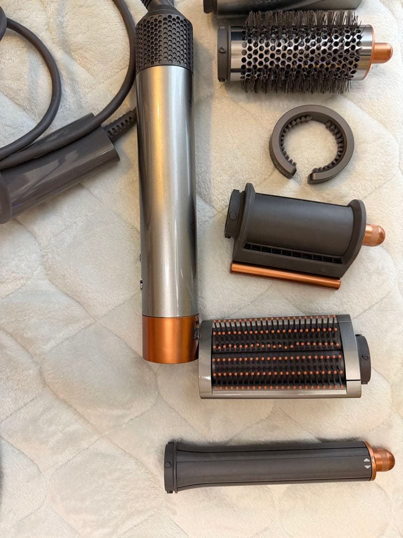 ダイソン　HS05 マルチスタイラー　ニッケル　エアラップ