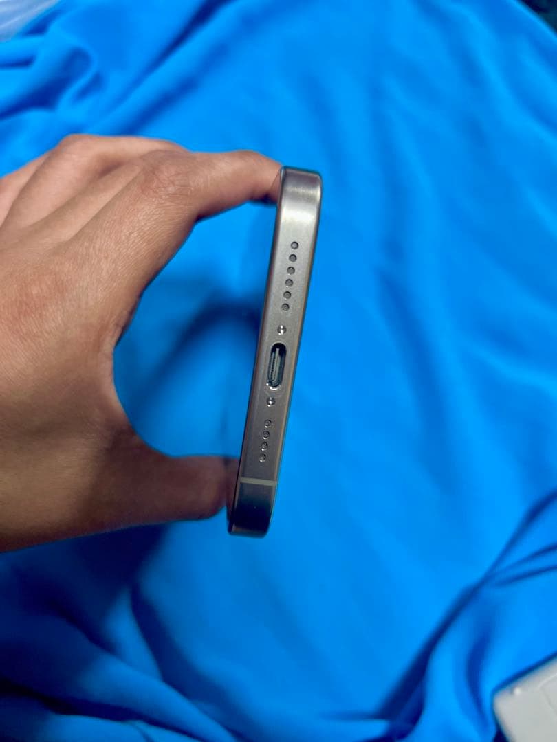 R*d様 Apple iPhone 15 pro max 本体