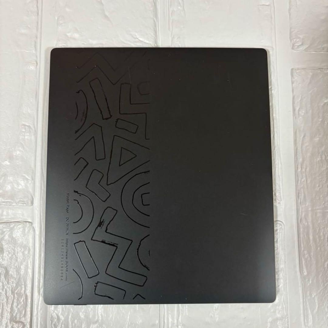 最終値下　BOOX Page 電子書籍リーダー カバー付き　タブレット　ONYX