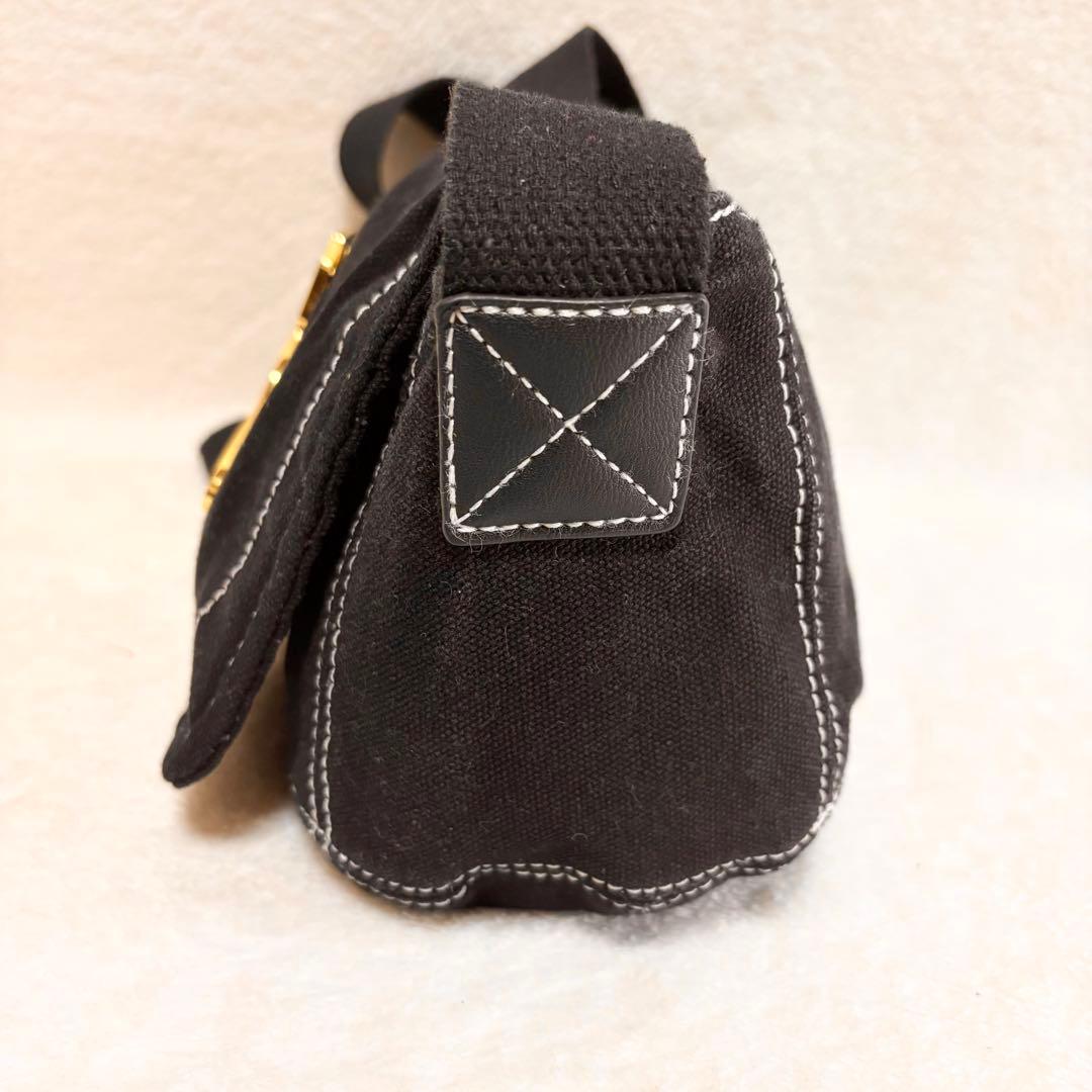 Vivienne Westwood デカオーブブラックキャンバスショルダーバッグ