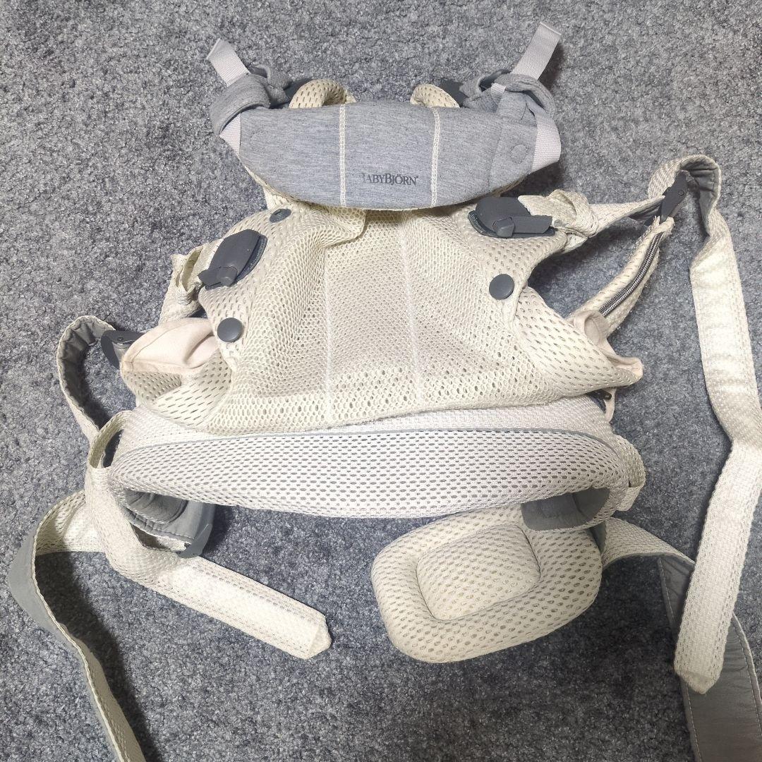 BABYBJÖRN 抱っこ紐　ハーモニー　クリーム色