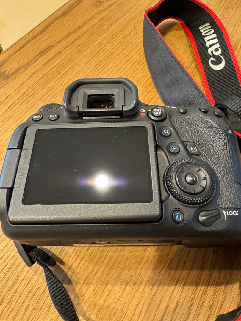 Canon EOS 6D Mark II デジタル一眼レフカメラ