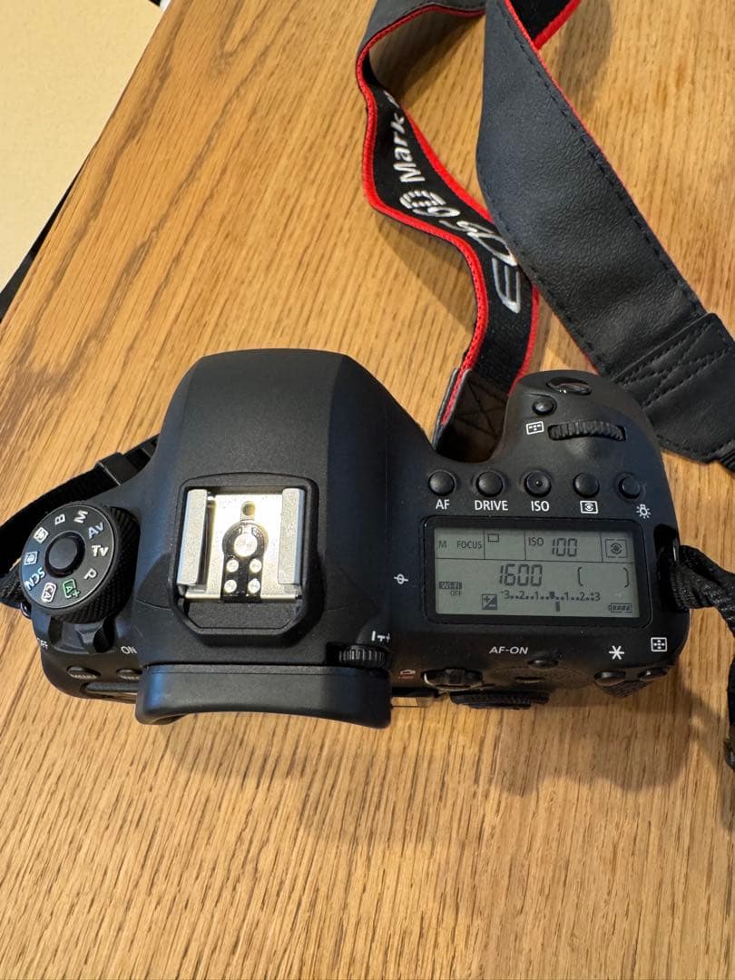 Canon EOS 6D Mark II デジタル一眼レフカメラ