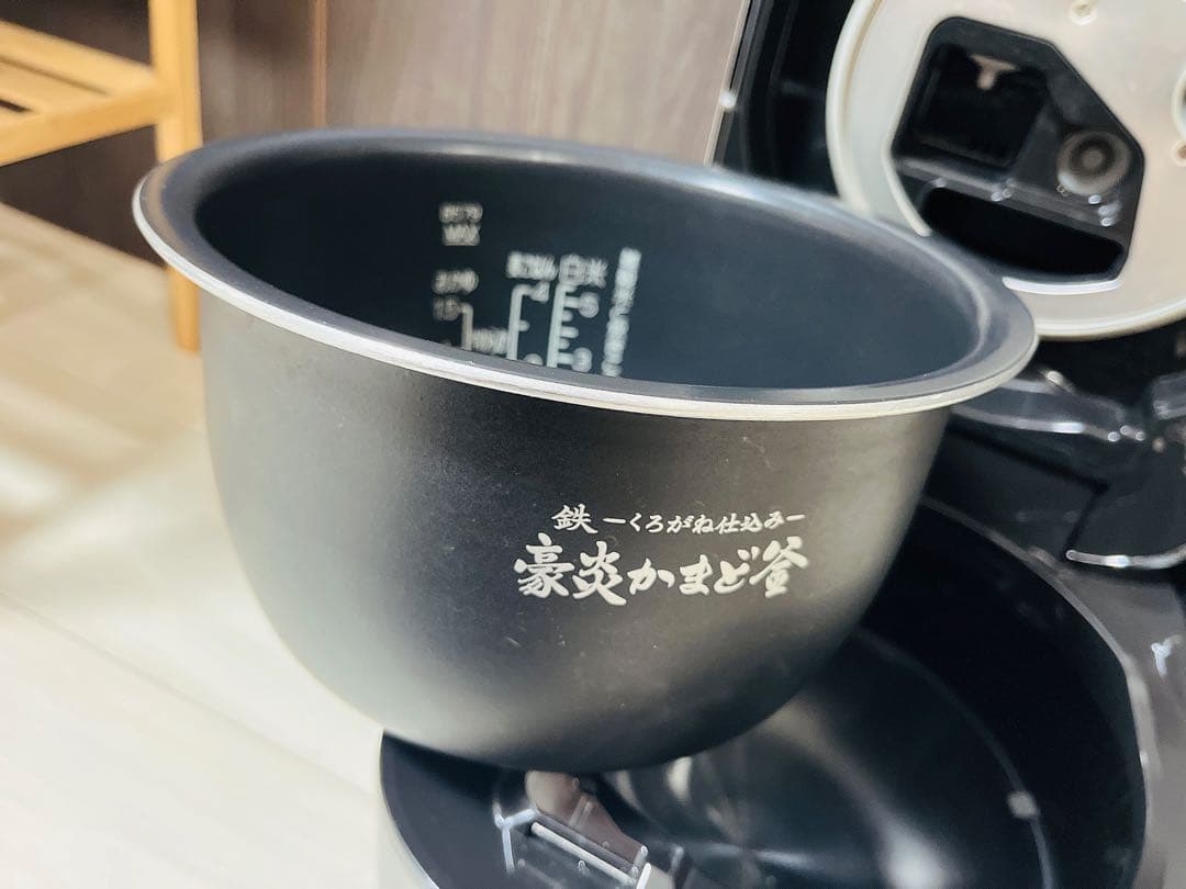 [極美品✨高年式⤴️] 象印　炊飯器　NW-JW10 22年製