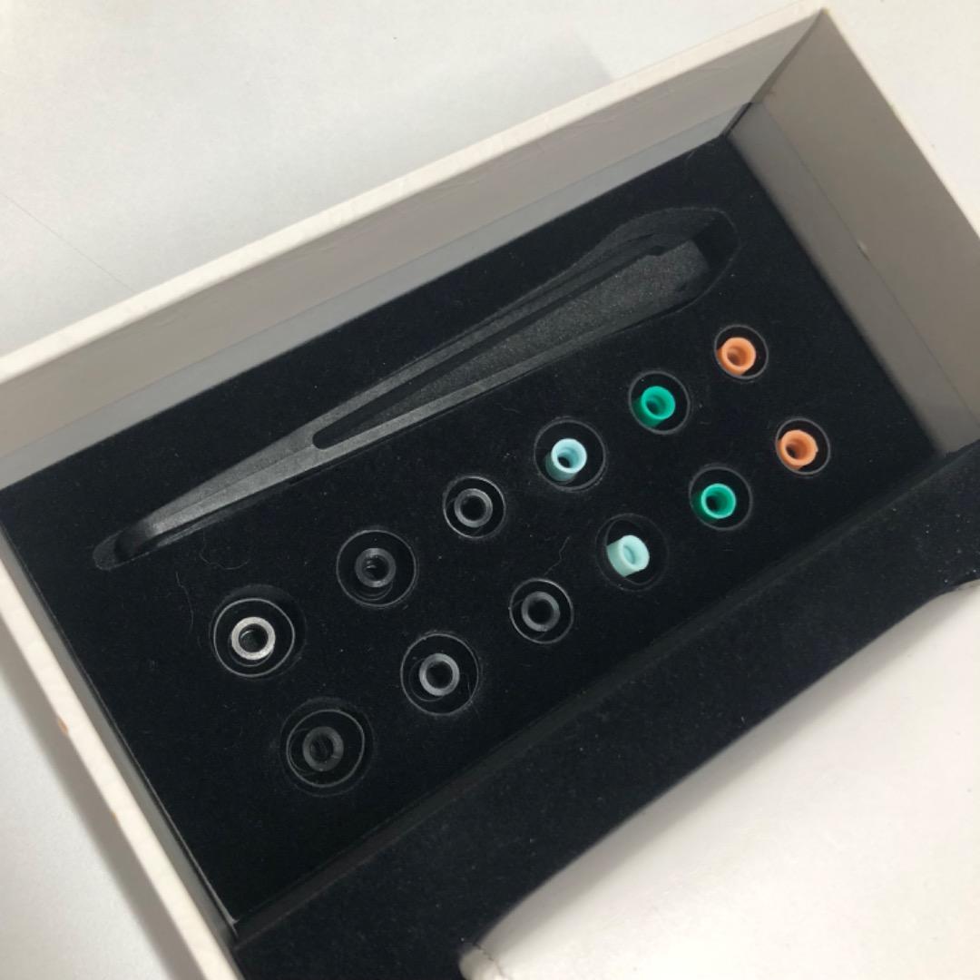 Tin HiFi イヤホン