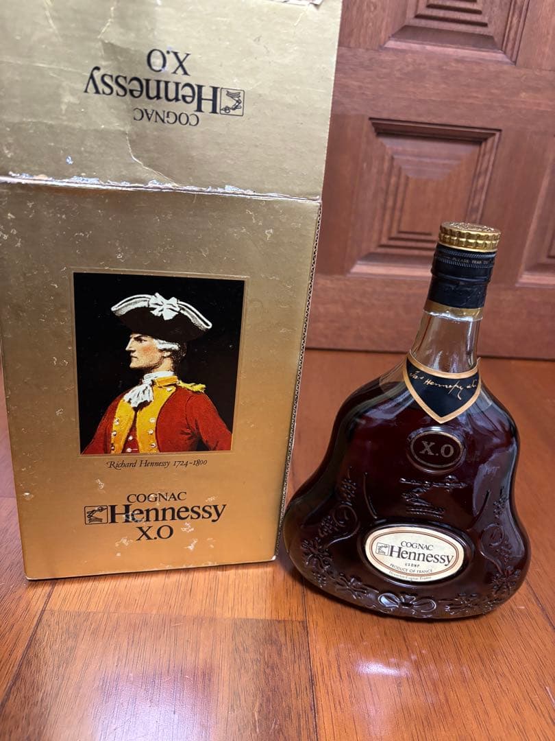 Hennessy XO コニャック 金色の箱入り　古酒