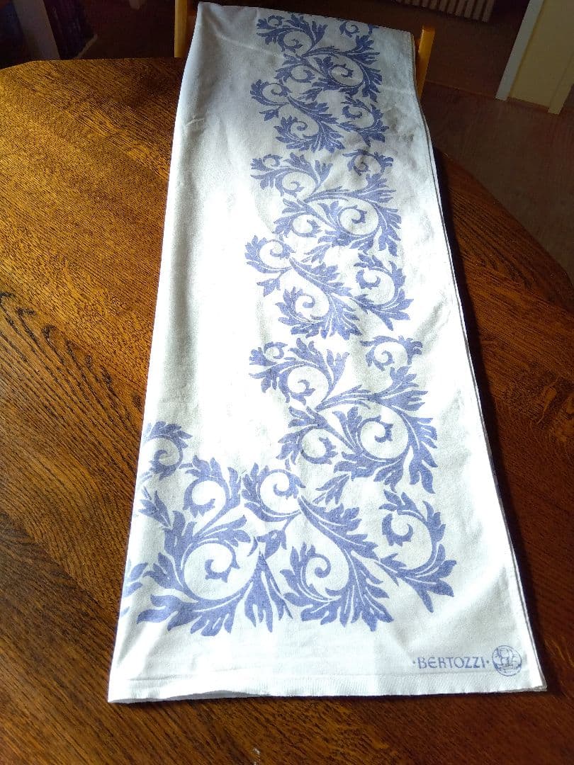 BERTOZZI 　テーブルクロス