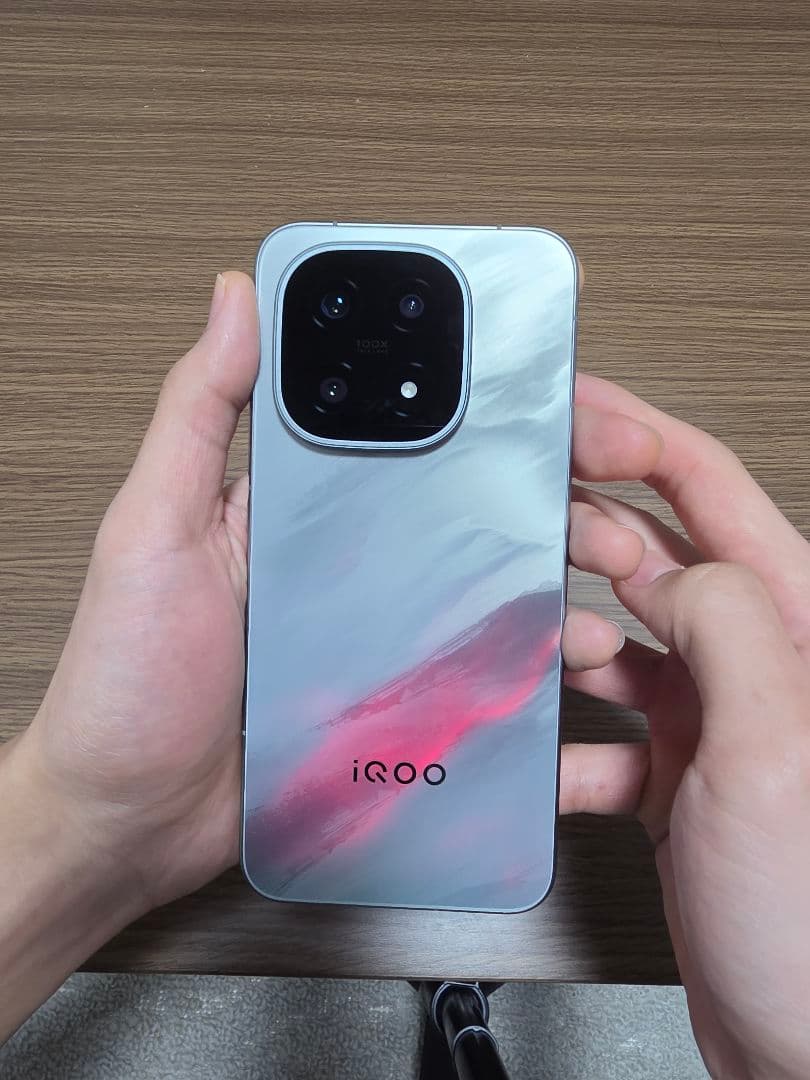 iQOO 15 12GB/256GB 本体