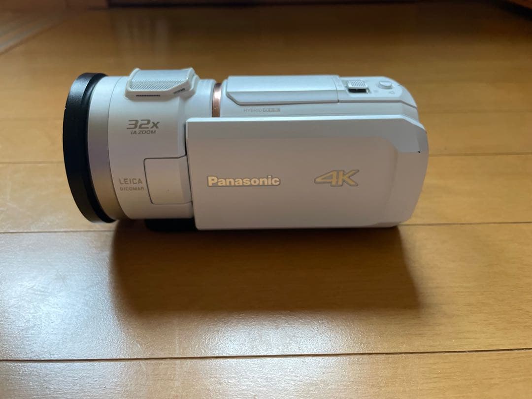 パナソニック 4K ビデオカメラ HC-VX1M-W　ホワイト