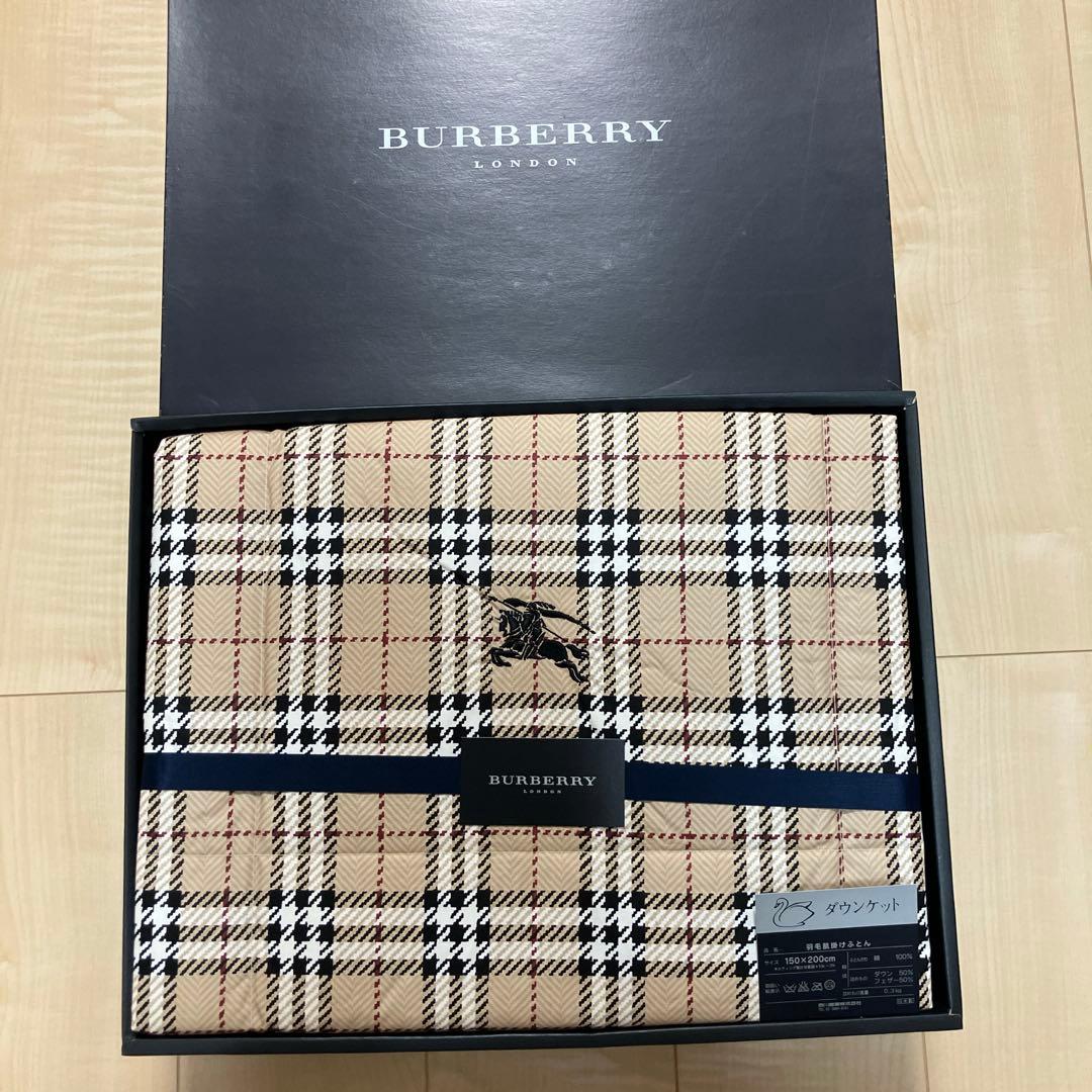 未使用　BURBERRY バーバリー ダウンケット 羽毛肌掛けふとん日本製