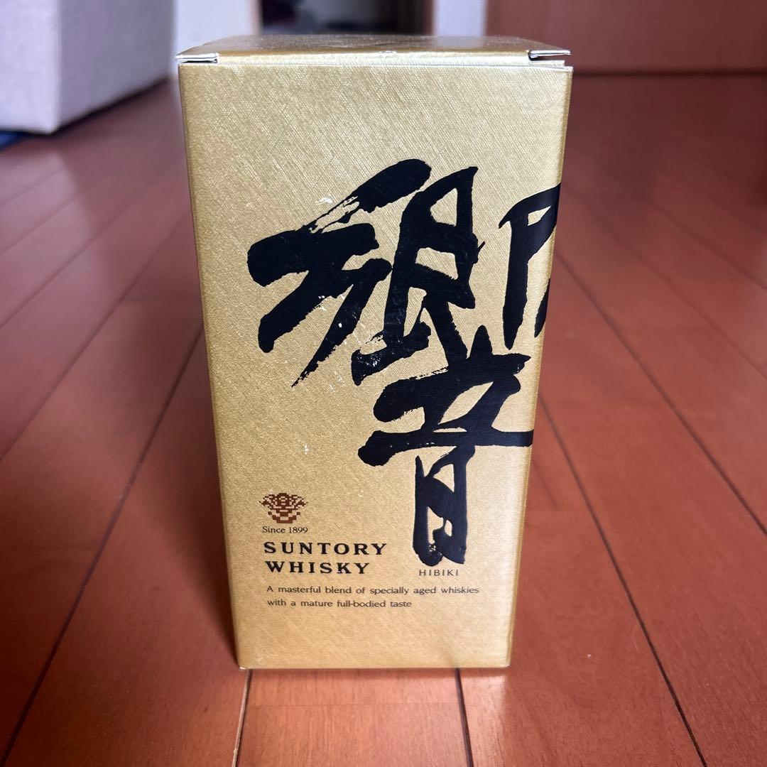 SUNTORY 響 700ml 43% ギフトボックス入り