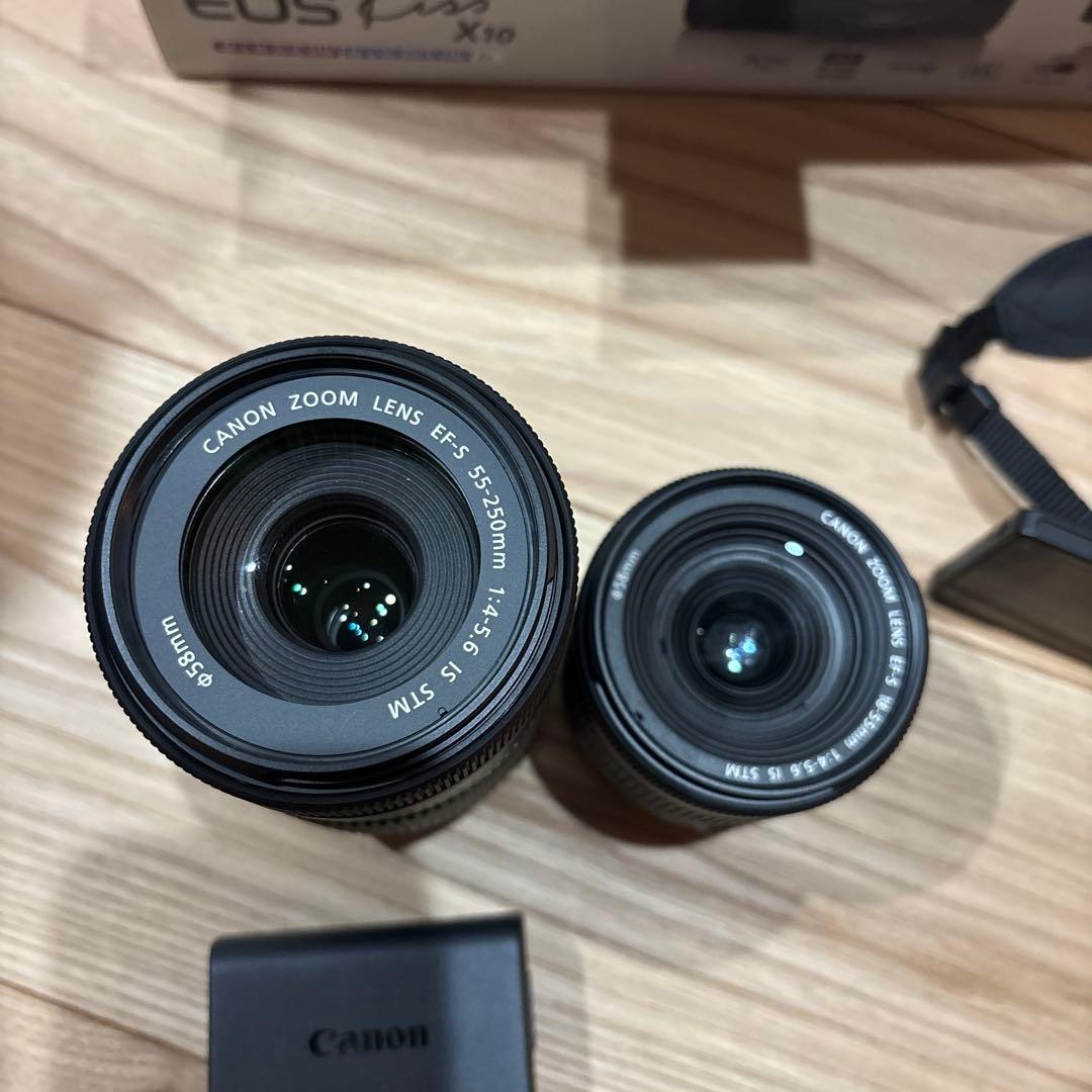 Canon EOS Kiss X10 ダブルズームキット デジタル一眼レフカメラ