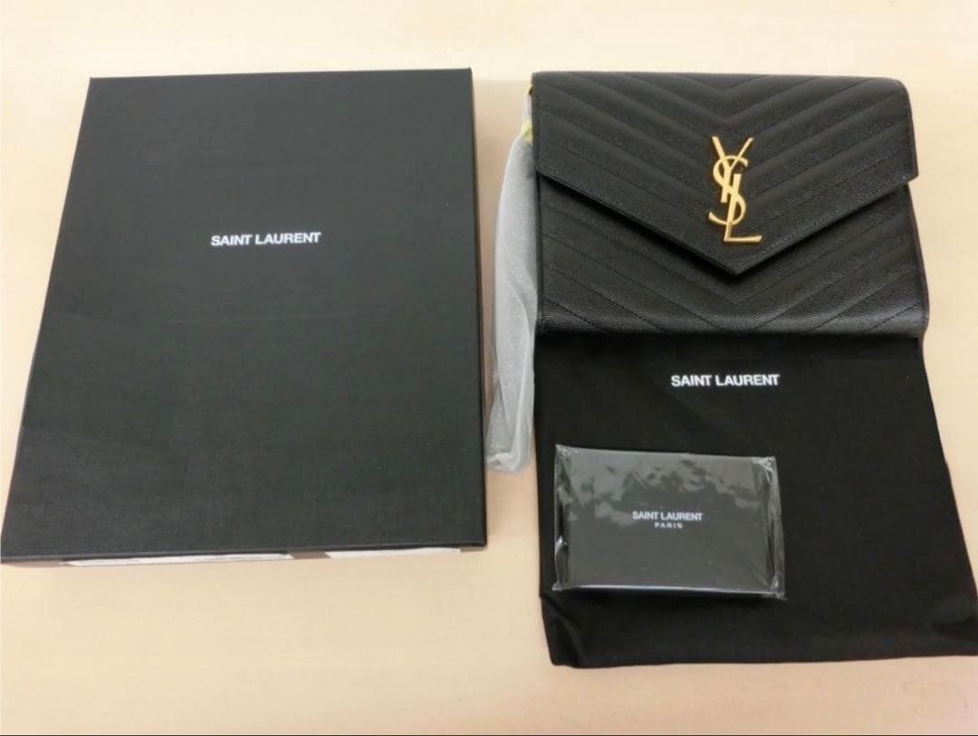 SAINT LAURENT】 新品・未使用 モノグラムキルティングクラッチバッグ