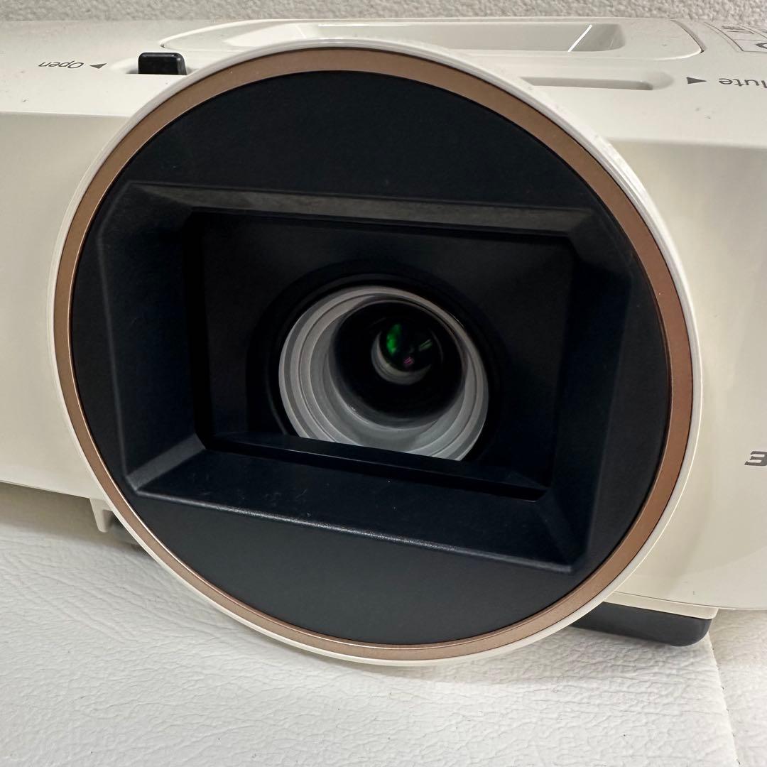 EPSONプロジェクター　EH-TW5650　ランプ点灯時間109H