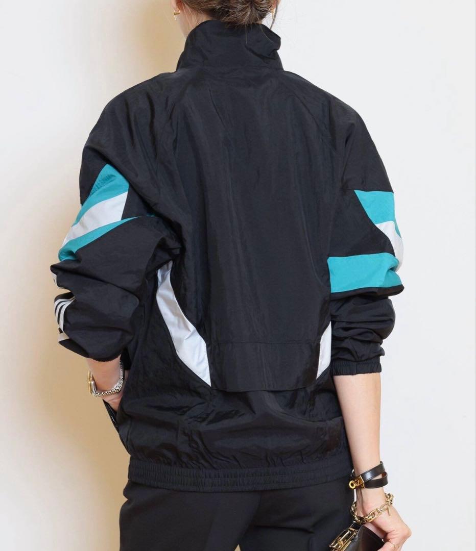 adidas ナイロンジャケット ドゥズィーエムクラス　アディダス