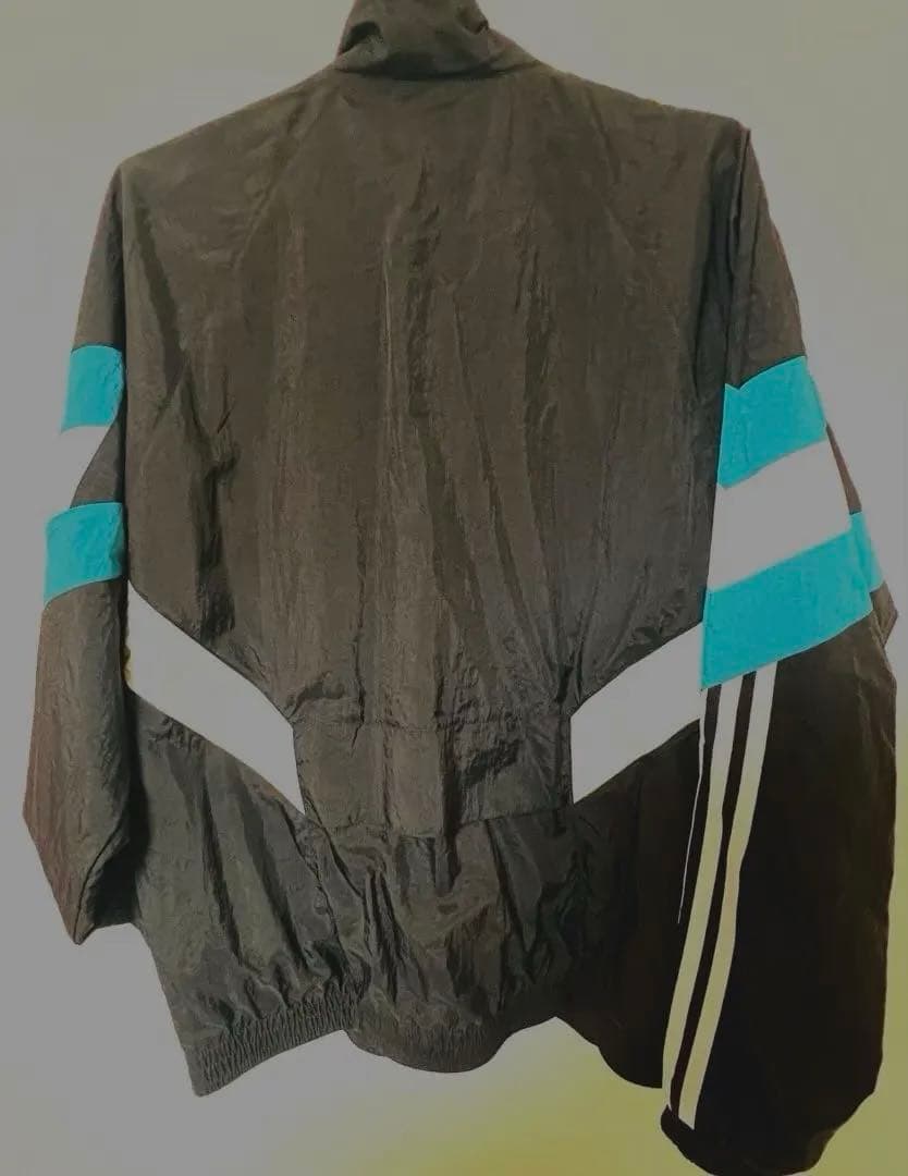 adidas ナイロンジャケット ドゥズィーエムクラス　アディダス