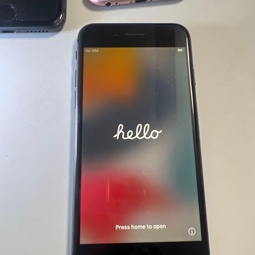 Apple iPhone 8スペースグレー 本体