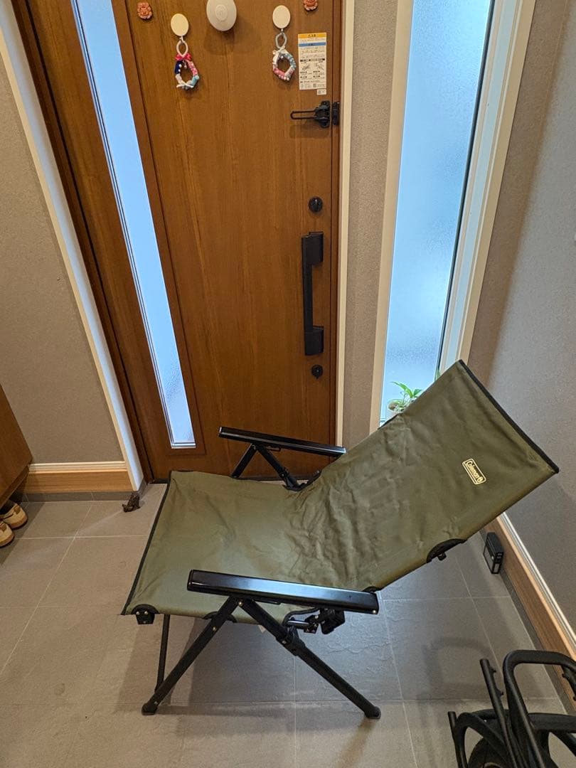 Coleman 折りたたみ　レイチェア オリーブと ウォータージャグ 10L