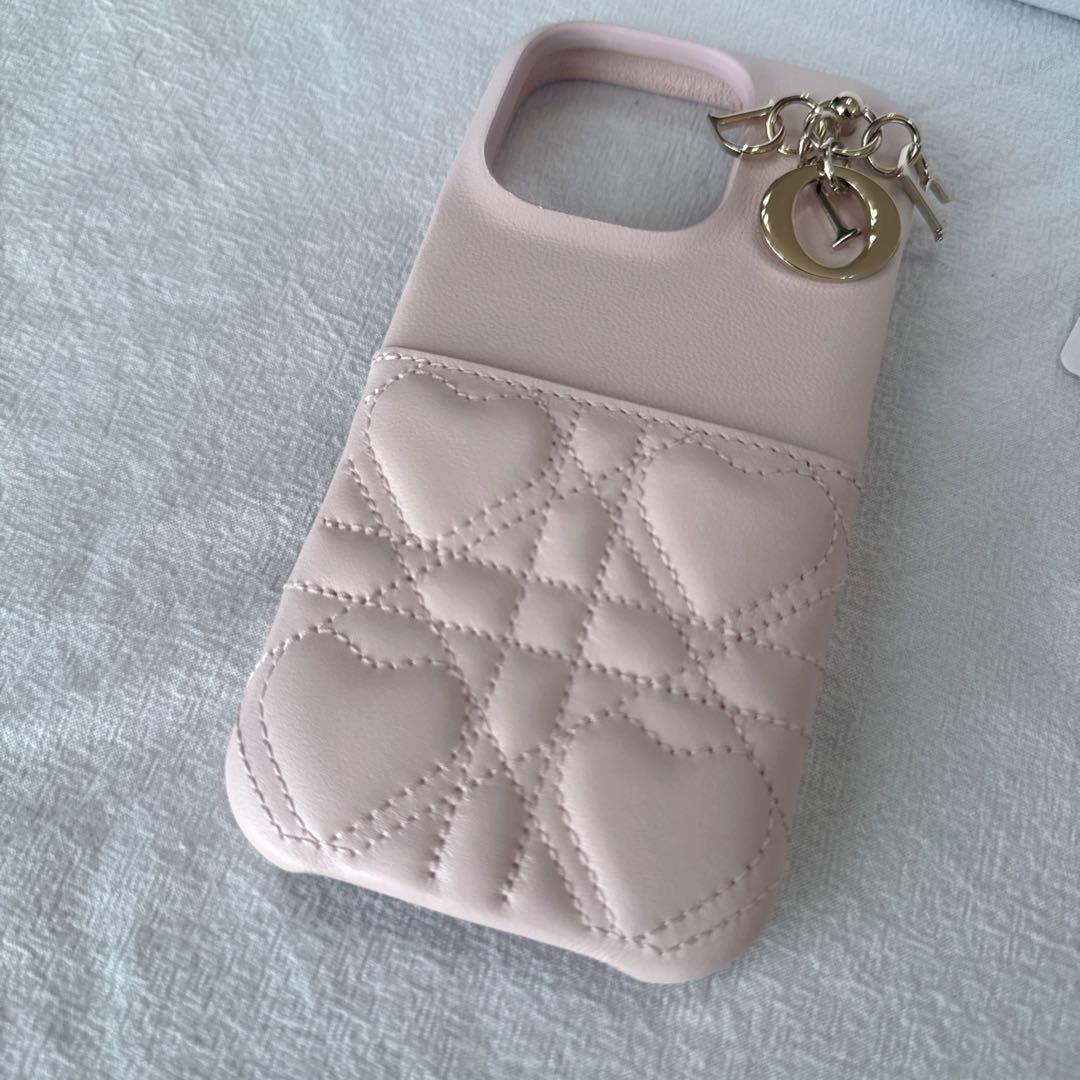 新品　DIOR iPhone 16 Pro ケース　ハートカナージュ