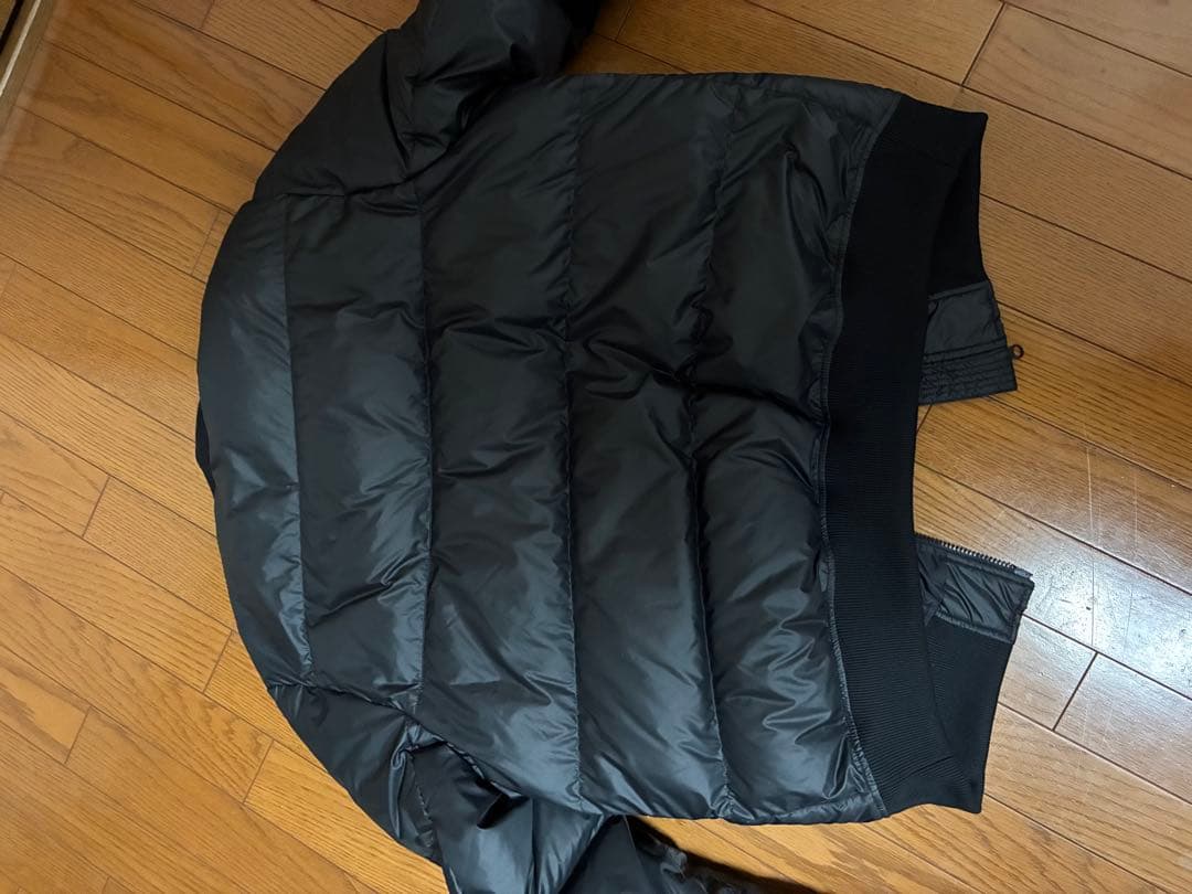 m*o様 Nike ブラック ボンバーダウンジャケット