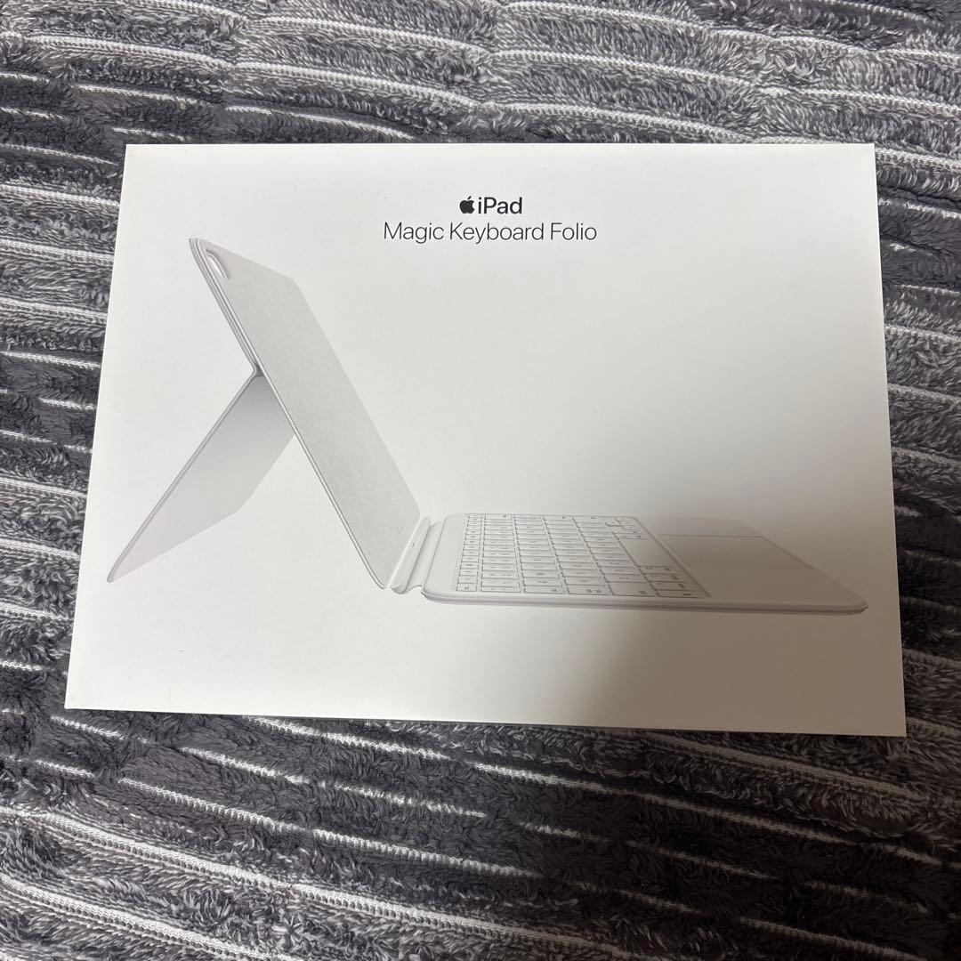 Apple iPad Magic Keyboard Folio （A16）