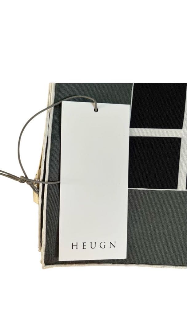 【新品】HEUGN SILK SCARF 希少品 フランス製　ユーゲン シルク
