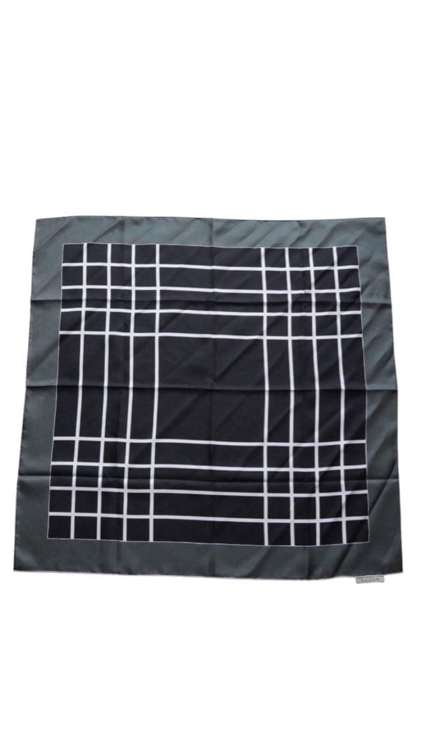 【新品】HEUGN SILK SCARF 希少品 フランス製　ユーゲン シルク