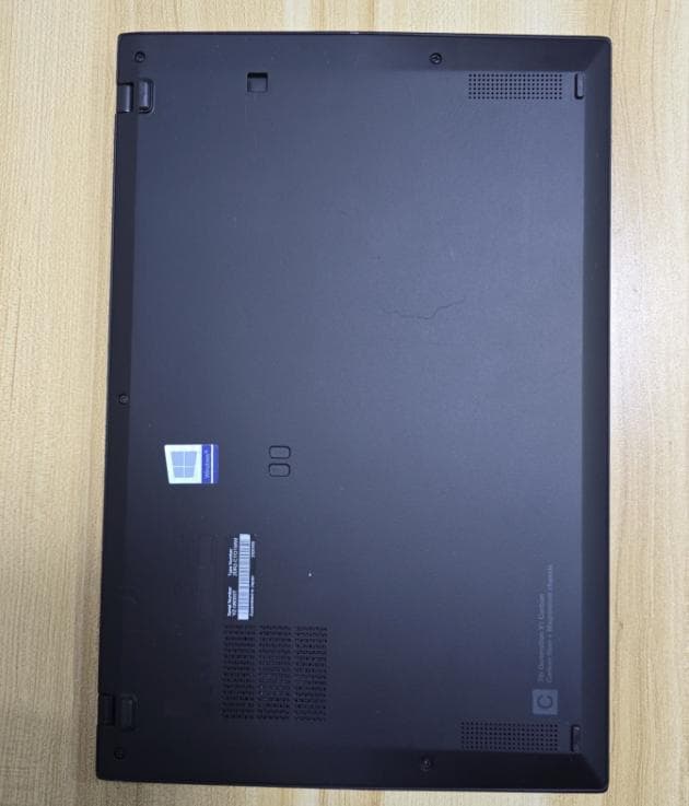 ThinkPad X1 Crabon 第10世代i7 16G/SSD512GB
