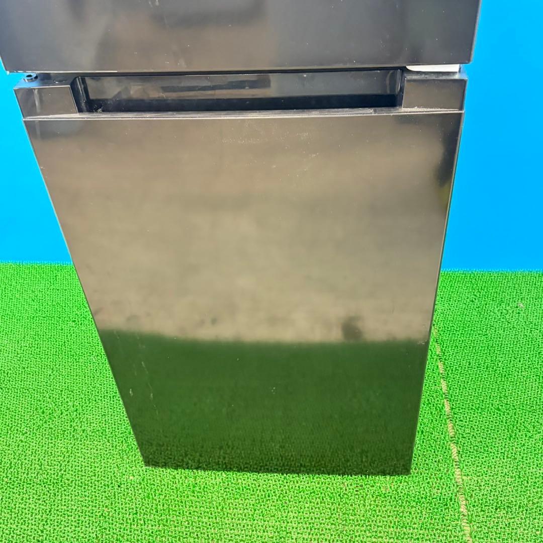 740 最新2025年製冷蔵庫！！　132L 小型　一人暮らし　右開き　2ドア