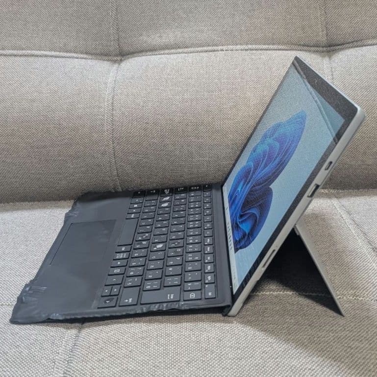 【訳あり】Surface Pro 7 i5 8GB 128GB タイプカバー付c