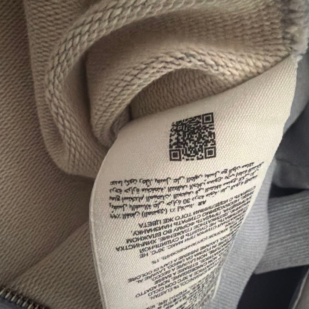 ami paris ジップパーカー　s アミパリスジップパーカーAmiParis