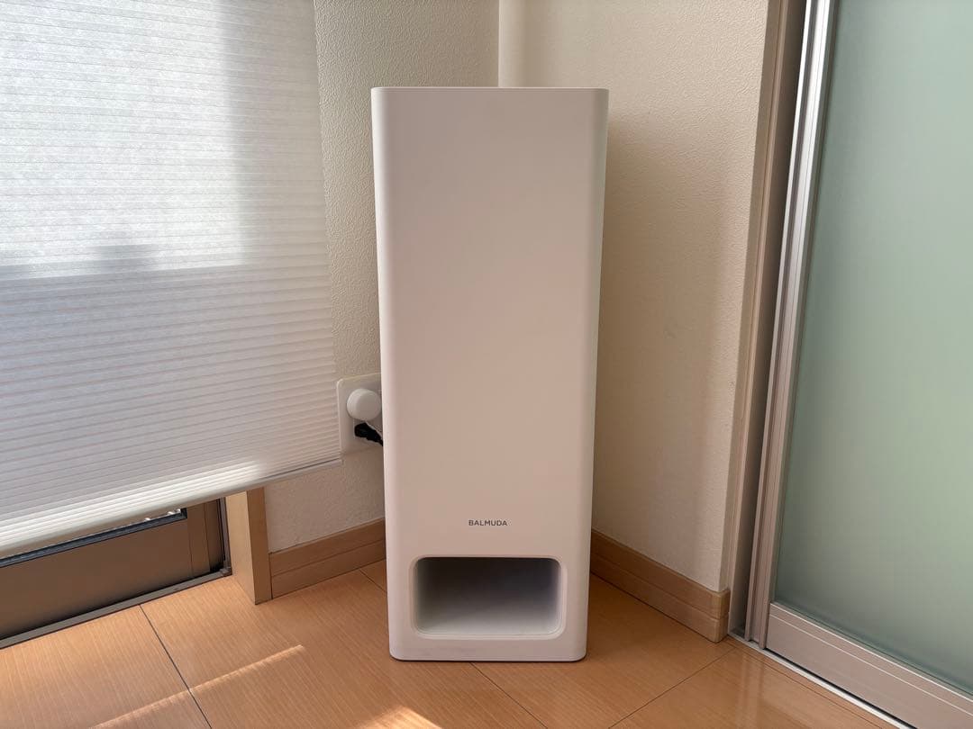 空気清浄機・イオン発生器 BALMUDA The Pure