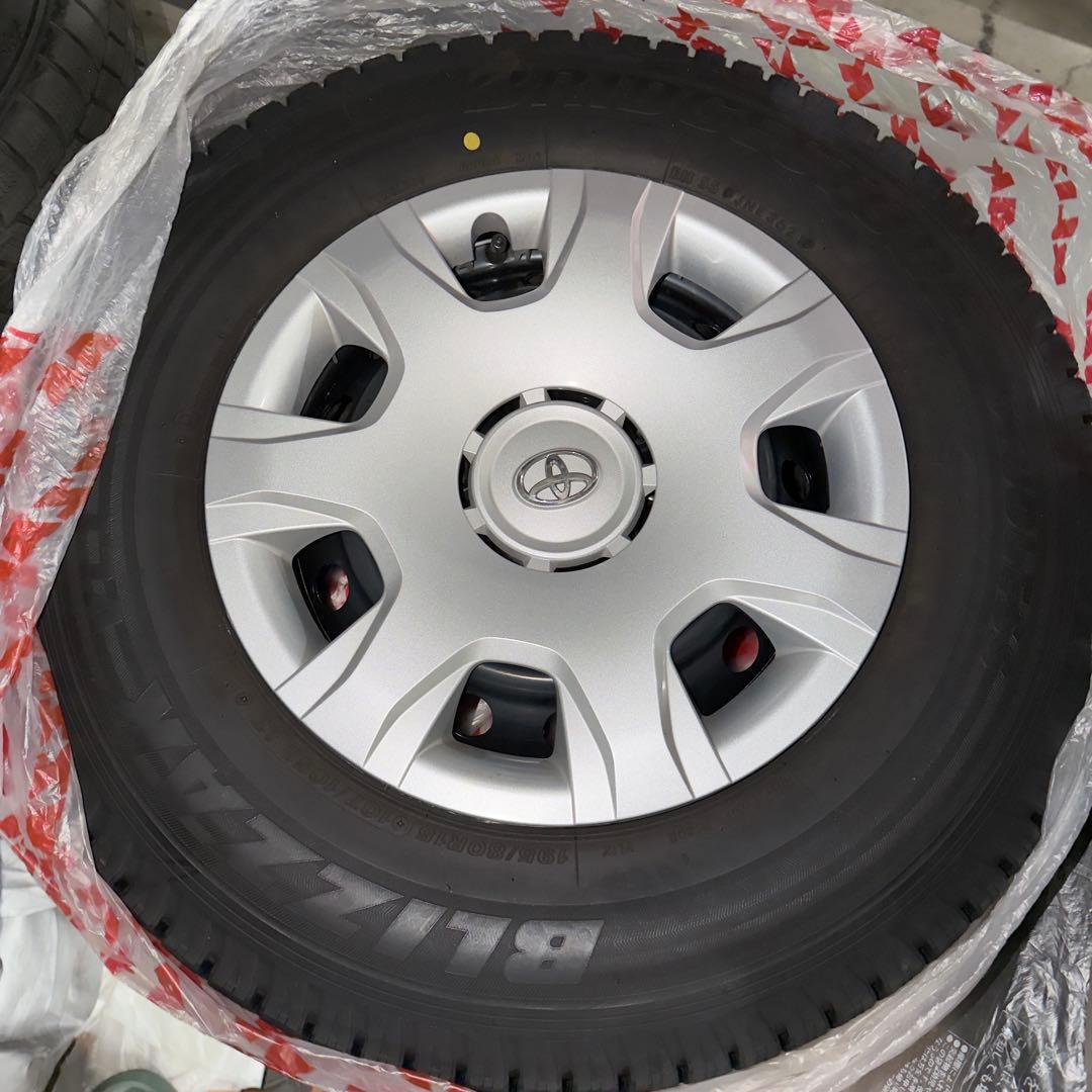 は*く様 ハイエース スタッドレス ブリザック 195/80R15 107/10