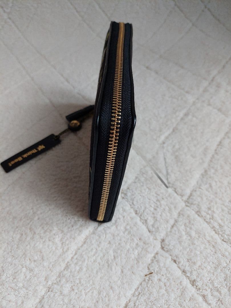 ✨未使用品✨Think 　Bee ！のチェストフィオーレ ラウンドファスナ一財布