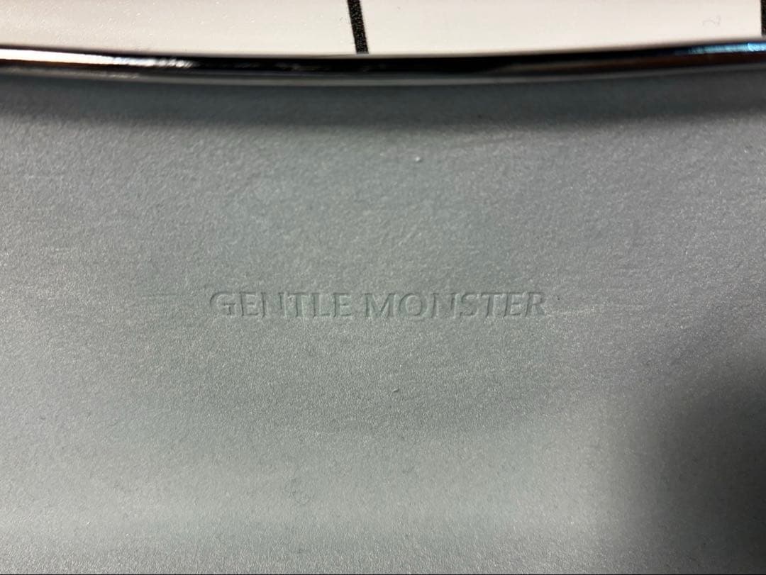 小物 Gentle Monster atmic02