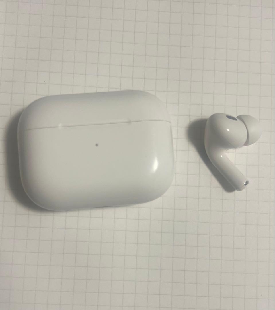 （Lightning）付きAirPods Pro（第2世代）　左