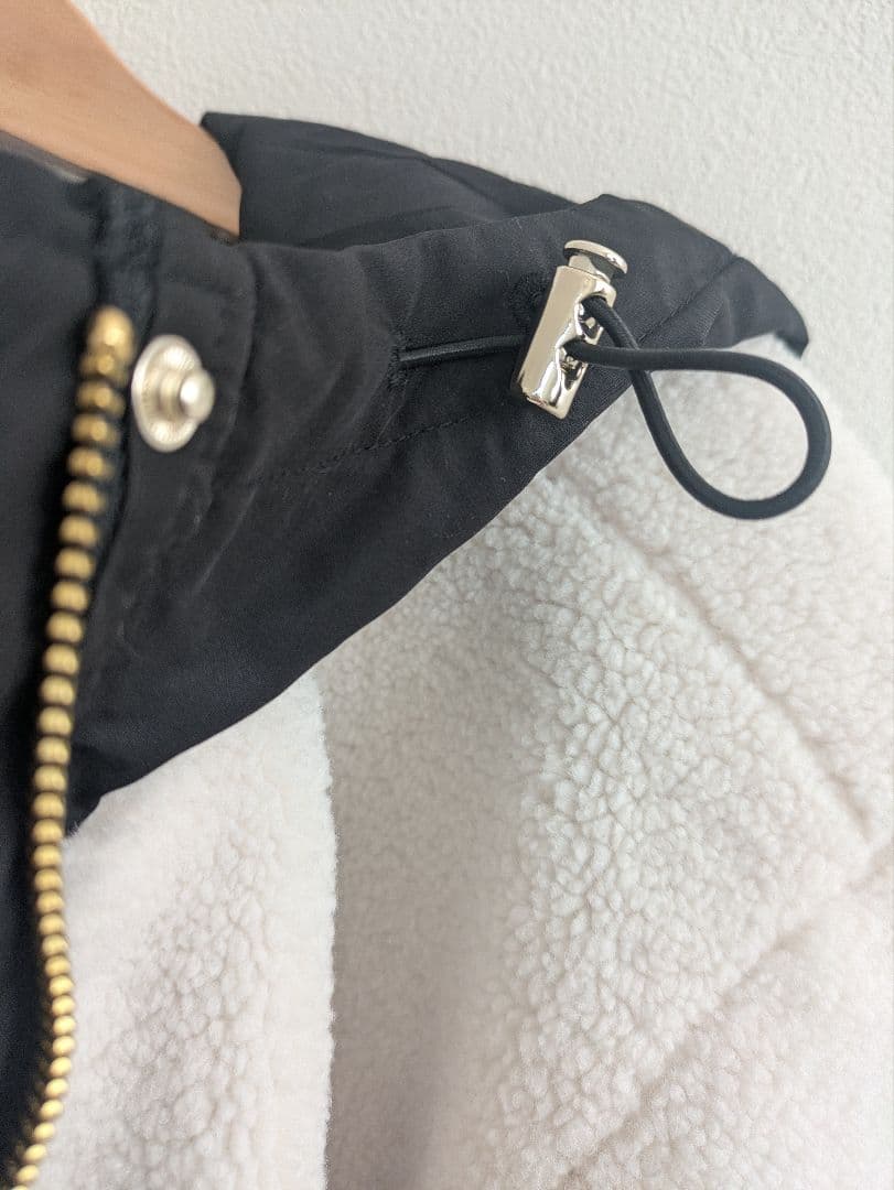 今期未使用【LEE掲載】anyオンワード樫山ボアコートＬ白☓黒