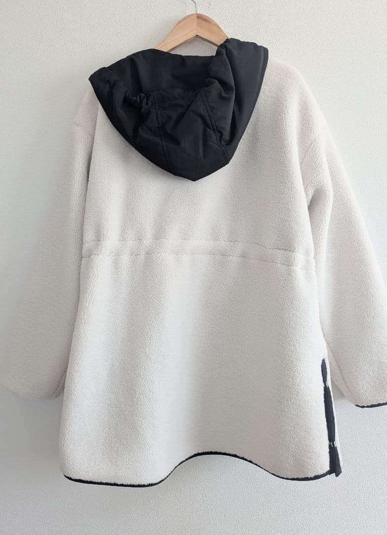 今期未使用【LEE掲載】anyオンワード樫山ボアコートＬ白☓黒