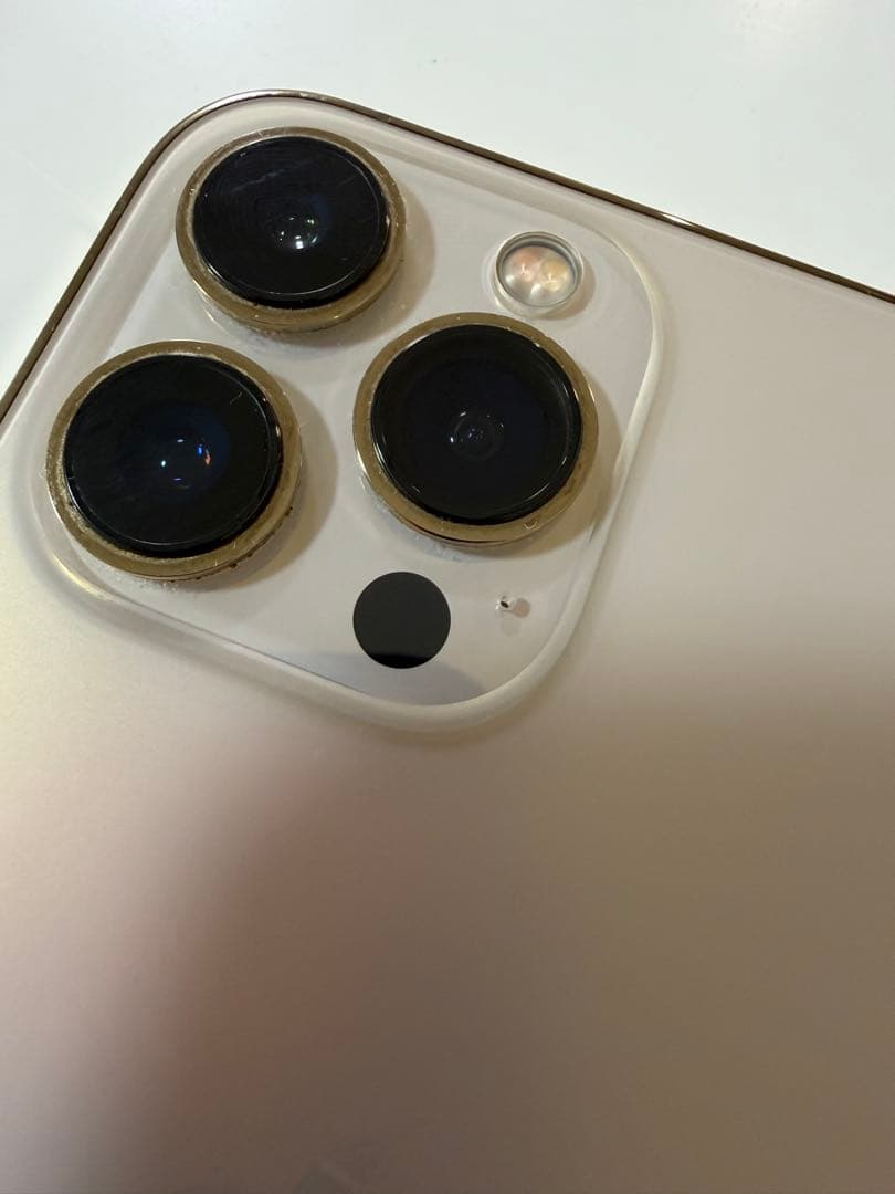 Apple iPhone 13 Pro 256GB、SIMフリー、ゴールド