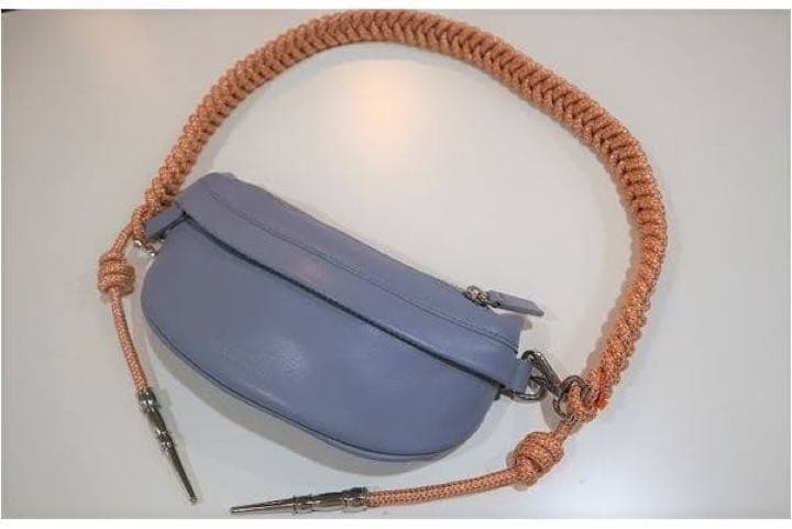 AVEC LA TROUPE × STUNNINGLURE ボディバッグ