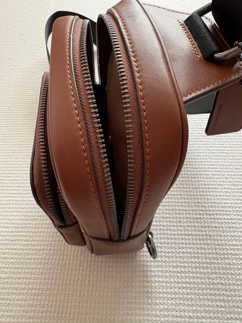 COACH スヌーピー柄 ボディバッグ　未使用