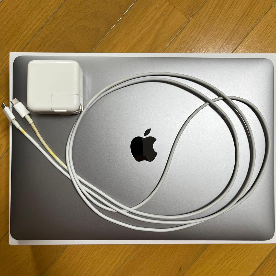 MacBook Air13インチM1 8GBメモリ256GB SSD