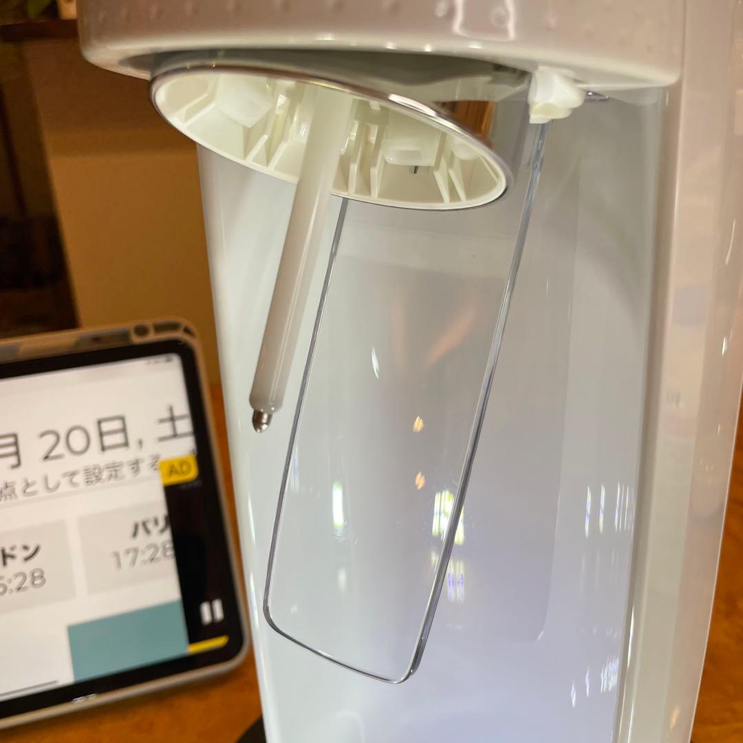 ほぼ新品ソーダストリーム スピリットW シリンダー2本 、未使用1Lボトル1本