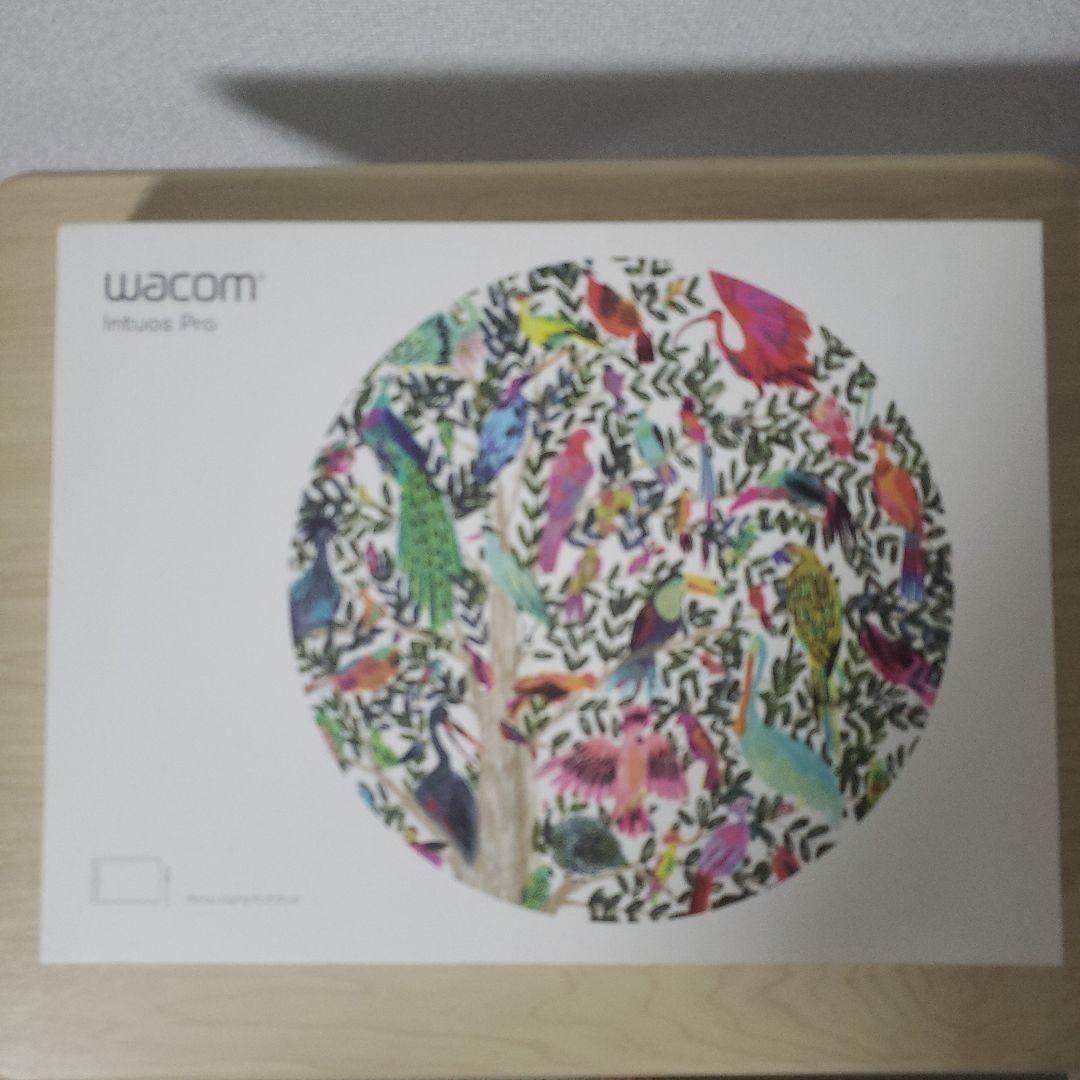 Wacom Intuos Pro 液晶ペンタブレット本体 Mサイズ